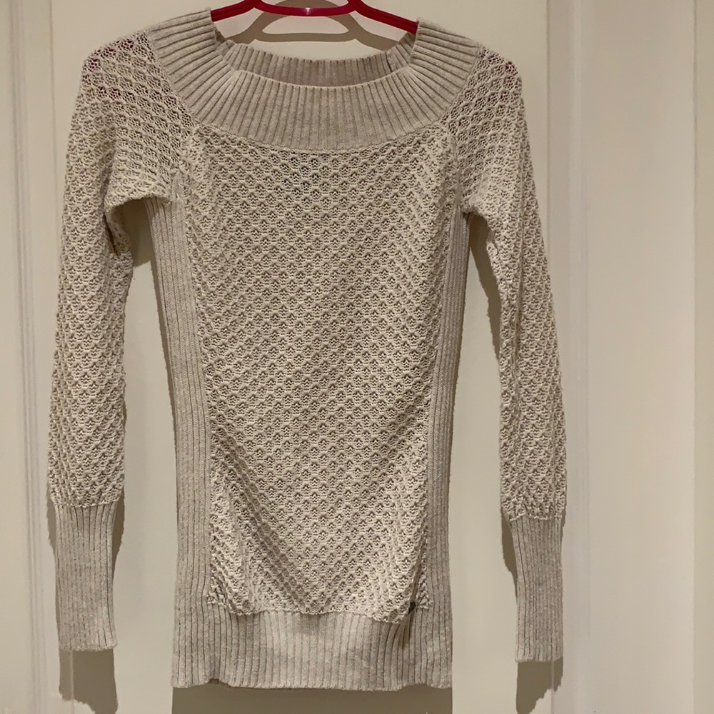 Guess sweater